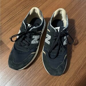 New Balance Cheetah Sneakers